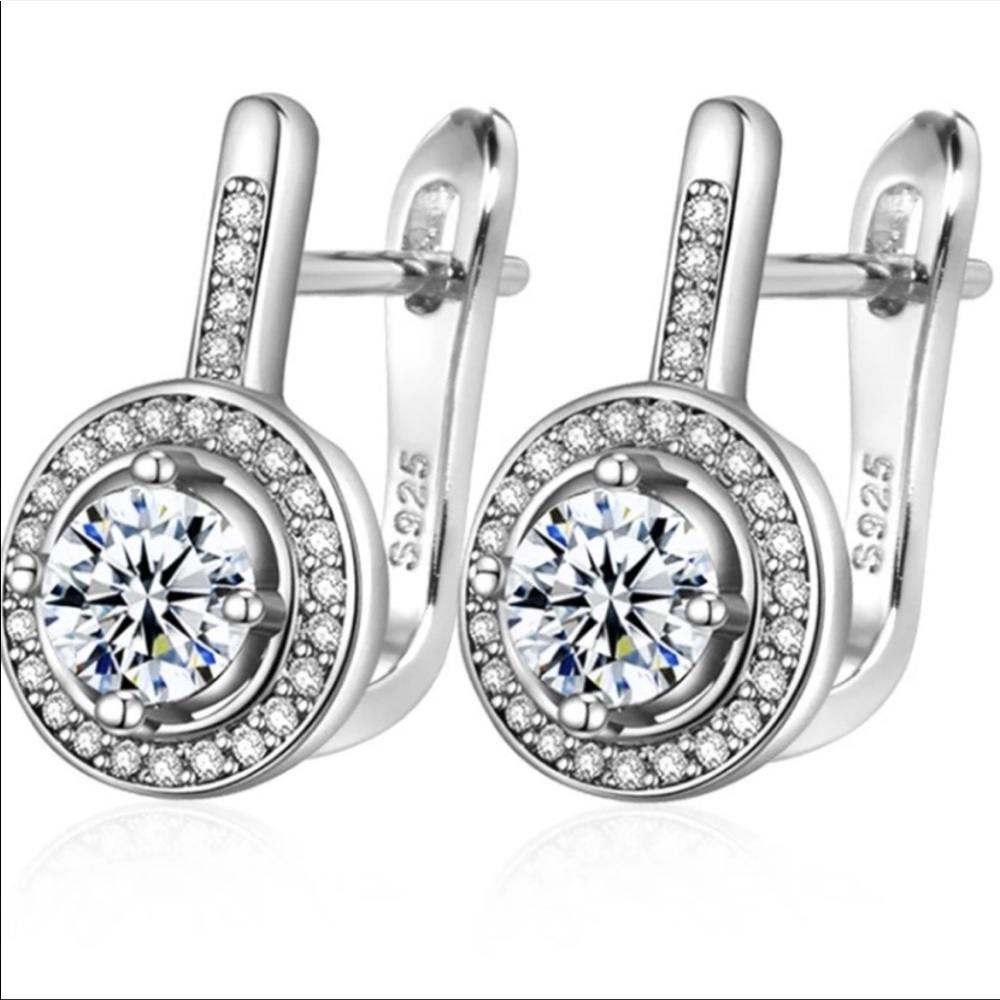 NEW S925 SILVER ROUND DIAMOND STUD EARRINGS - Picture 3 of 5